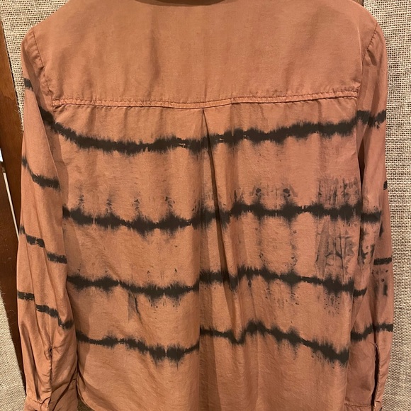 Bella Dahl tie dye button front shirt - Picture 4 of 4
